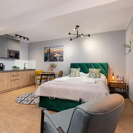 Underground Kielecka Rondo Mogilskie By Renters * קרקוב